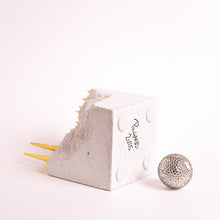 Indlæs billede til gallerivisning Savanne - Måne over Savanne&lt;br&gt;Skulptur&lt;br&gt;10x10x15,5 cm.
