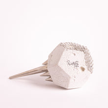Indlæs billede til gallerivisning Savanne - Lille Pindsvin&lt;br&gt;Skulptur&lt;br&gt;8x5x6 cm.
