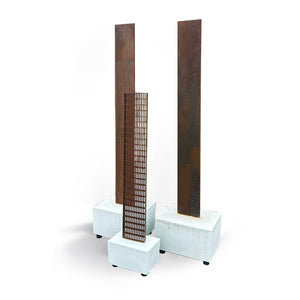 Rygrad & Skjold<br>Skulpturel installation<br>Varierende størrelser